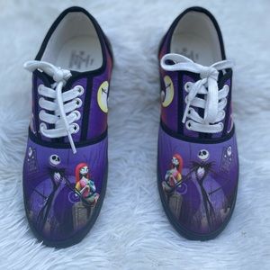 Nightmare Before Christmas Bradford Exchange size 6.5 canvas shoes